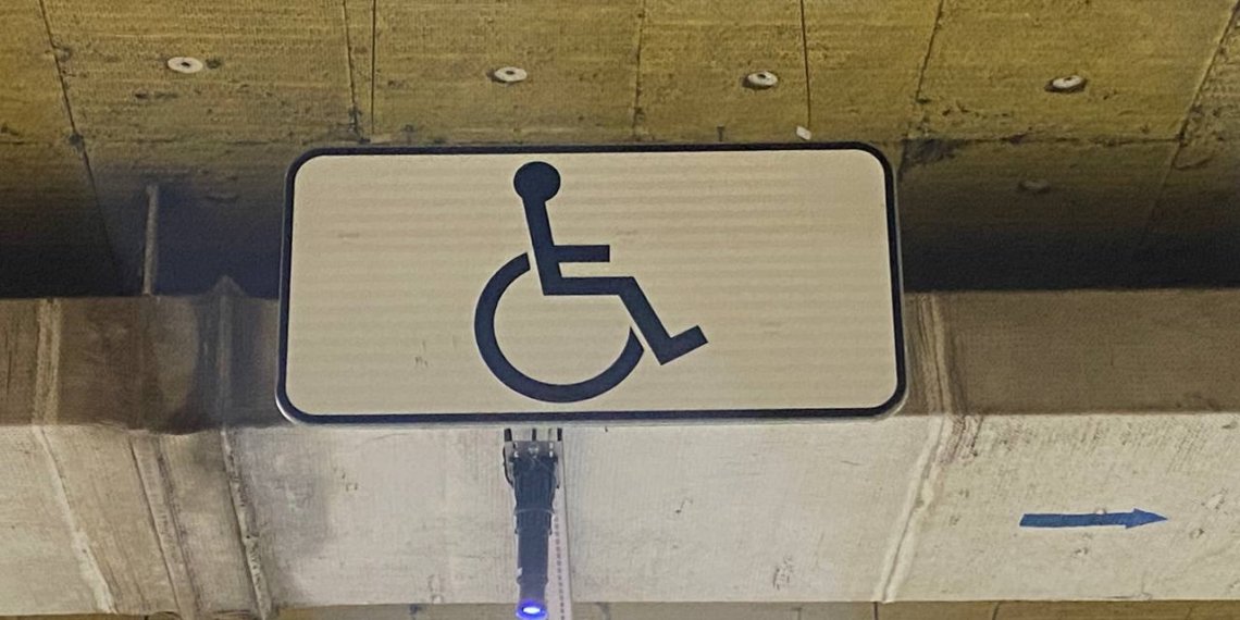 За незаконное использование знака «Инвалид» могут начать лишать прав