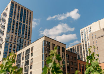 «Расцветай на Красном»: квартал рядом с метро для любых жизненных сценариев