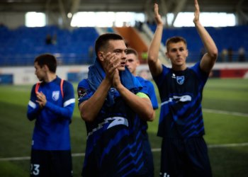 Футбольная «Сибирь» одержала третью победу подряд