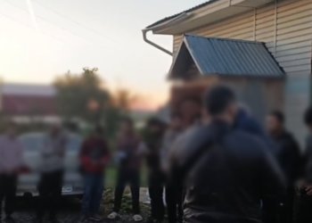 Хостел с нелегальными мигрантами накрыли в новосибирском СНТ «Труд»