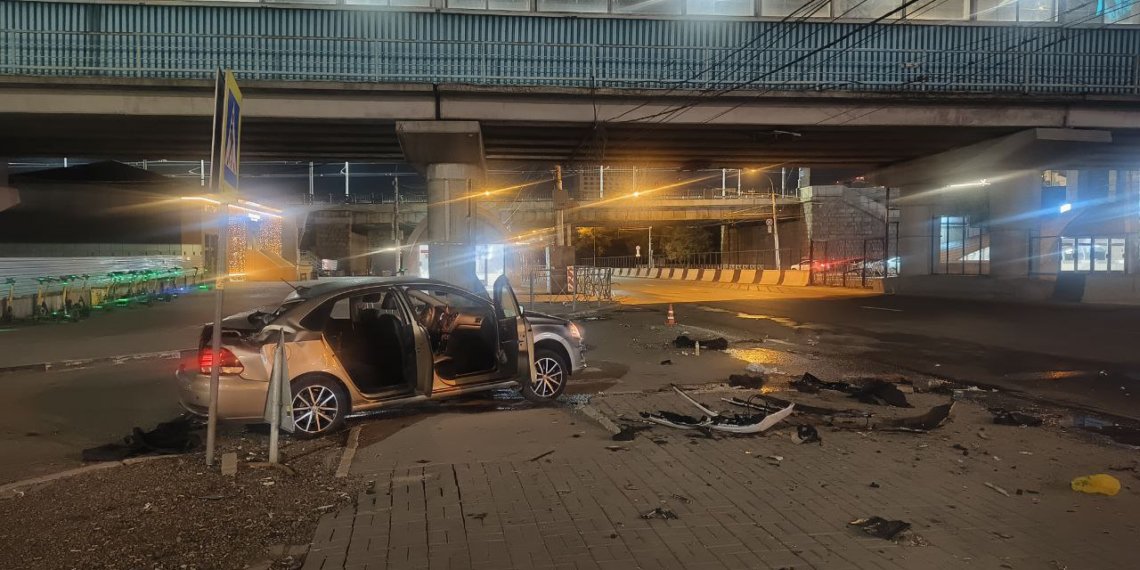 Водитель Lexus насмерть сбил пешехода на Большевистской в Новосибирске