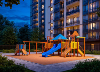 Житель Кольцово напал на ребёнка во дворе дома