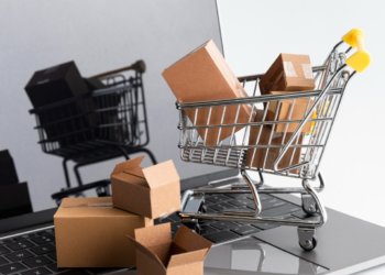 Андрей Костин предлагает отнести банки маркетплейсов к системообразующим