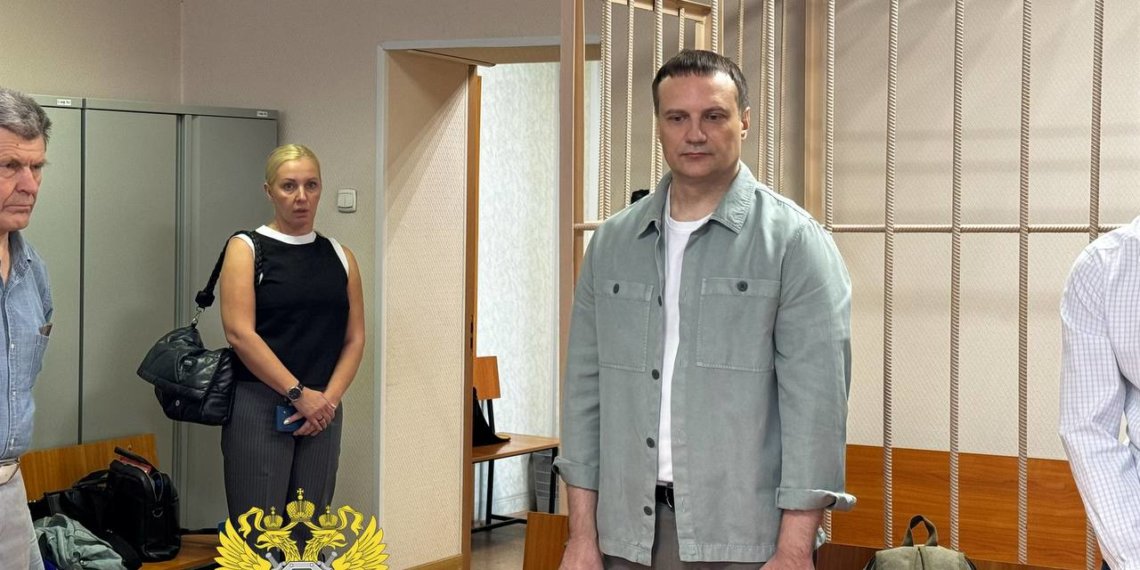 Министр ЖКХ Новосибирской области Денис Архипов покинул пост