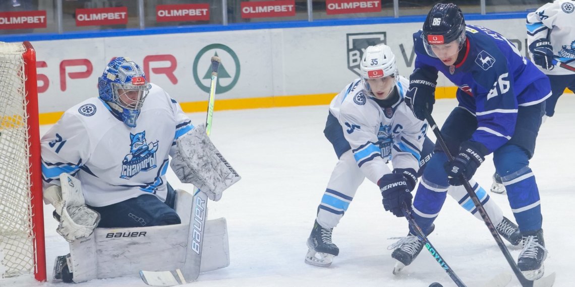 «Сибирские Снайперы» вновь уступили на выезде