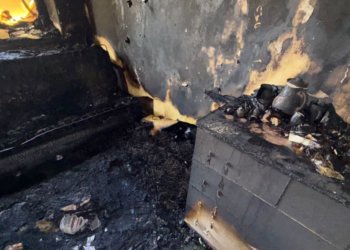 Двое человек погибли в пожарах за один день в Новосибирске