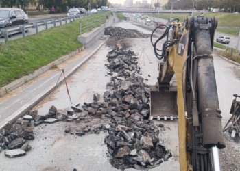 На Ипподромской приступили к ликвидации последствий обрушения подпорной стены