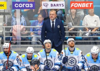 Хоккейная «Сибирь» в гостях не сумела переиграть «Металлург»