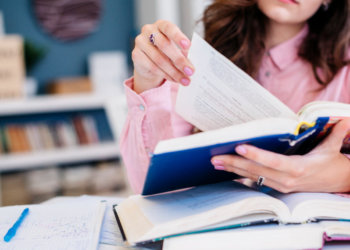 В России повысят минимальные баллы ЕГЭ для поступления в вузы