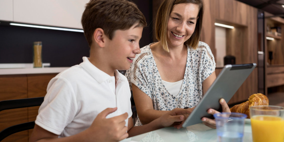 Опрос показал гендерные различия в финансовом воспитании детей в России