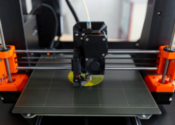 Балки для мостов из переработанного пластика напечатали на 3D-принтере сибирские учёные