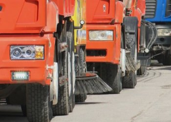 Мэр Новосибирска поручил усилить уборку пыли и грязи