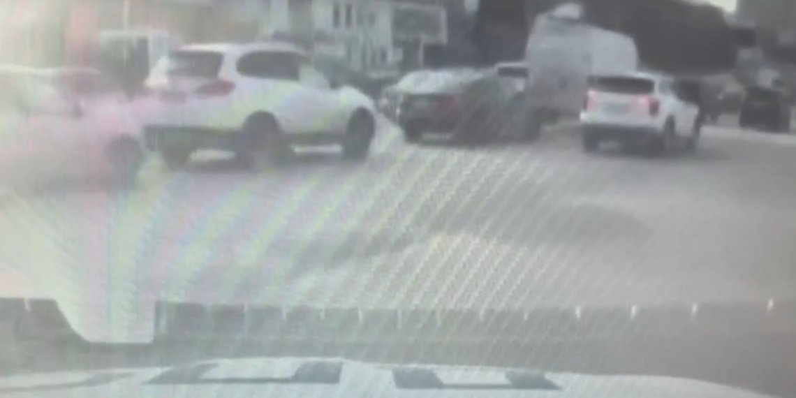 Пьяная автоледи угнала Nissan и попала в ДТП на Ипподромской