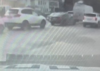 Пьяная автоледи угнала Nissan и попала в ДТП на Ипподромской