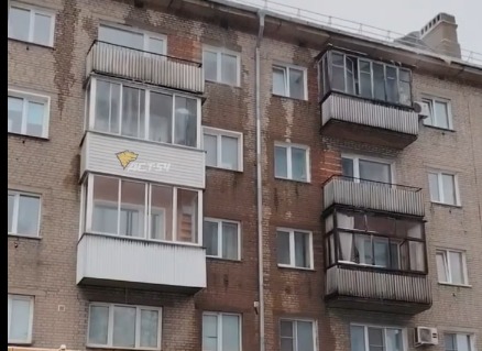 Пятиэтажку затопило на Богдана Хмельницкого: новосибирцы опасаются за целостность несущей стены