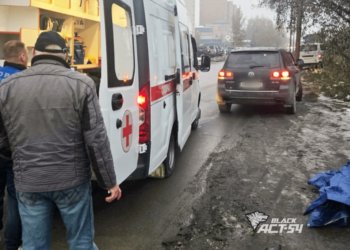 Пожилой водитель кроссовера сбил пешехода рядом с «зеброй» в Новосибирске