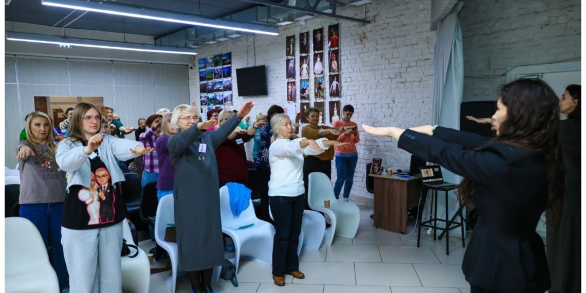 В рамках «Декады пожилого человека – 2025» на базе Городского социального центра провели мастер-класс по пластичности мозга «Активный мозг в любом возрасте»