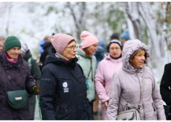 Мы выбираем активный отдых: для пенсионеров  провели экскурсию в зоопарке  в рамках «Декады пожилого человека 2025»