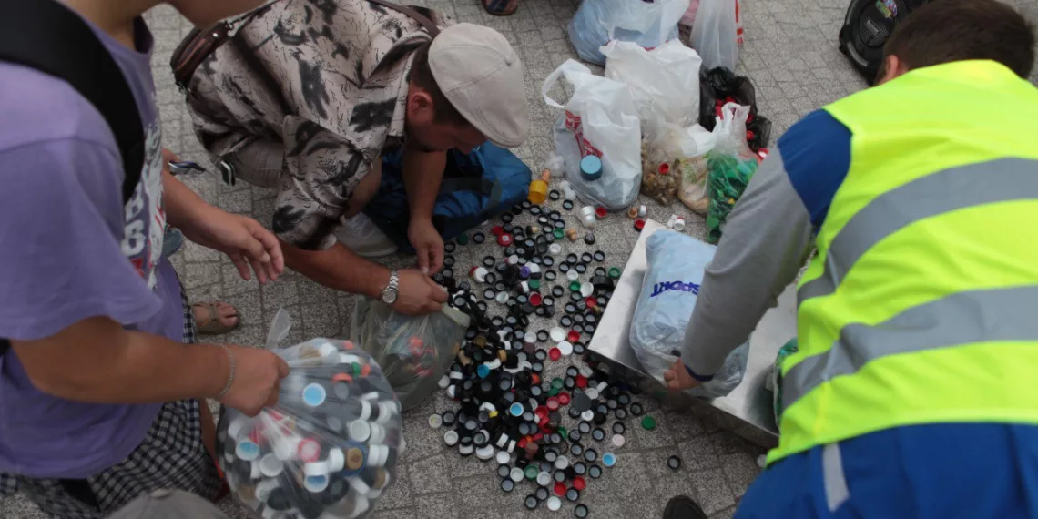 Обменять крышки и батарейки на мороженое смогут новосибирцы 4 октября