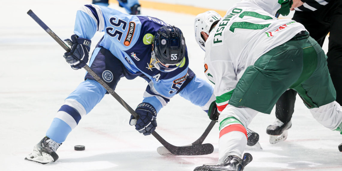 Хоккейная «Сибирь» не сумела одолеть на своём льду «Ак Барс»