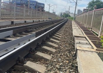 Пешеход попал под электричку на станции «Ипподром» в Новосибирске