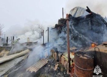 Взрыв газа произошел в частном доме под Новосибирском: пожилая женщина госпитализирована с ожогами