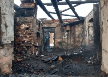 Двое взрослых и ребёнок погибли в пожаре в Тогучинском районе