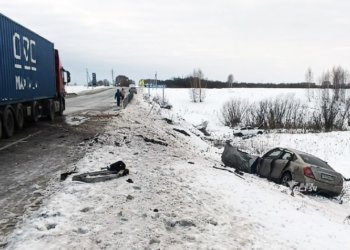 Иномарка влетела в автобус с 24 пассажирами в Ордынском районе