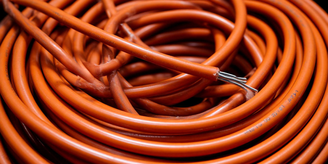 700 тысяч штрафа получил мужчина за нежелание оплачивать электроснабжение в Новосибирской области