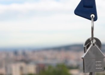 Как эскроу-счета помогают защитить деньги сибиряков при строительстве домов