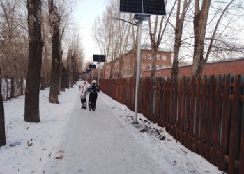 Школьная аллея в Ленинском районе получила автономное освещение