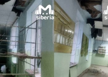 В школе под Новосибирском рухнул потолок