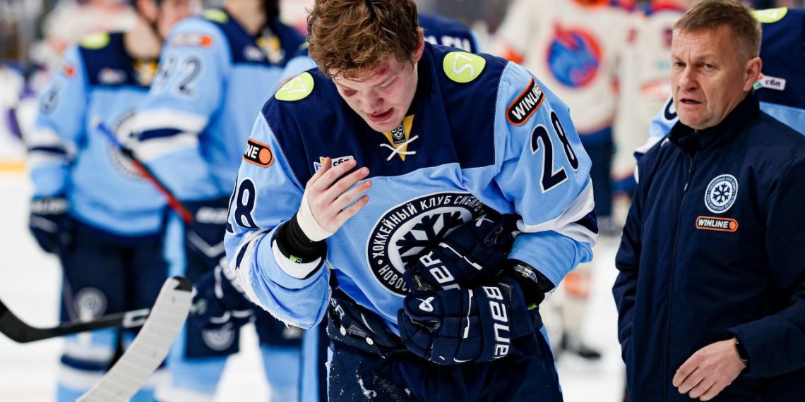 Есть рекорд: хоккейная «Сибирь» потерпела 13 поражение подряд