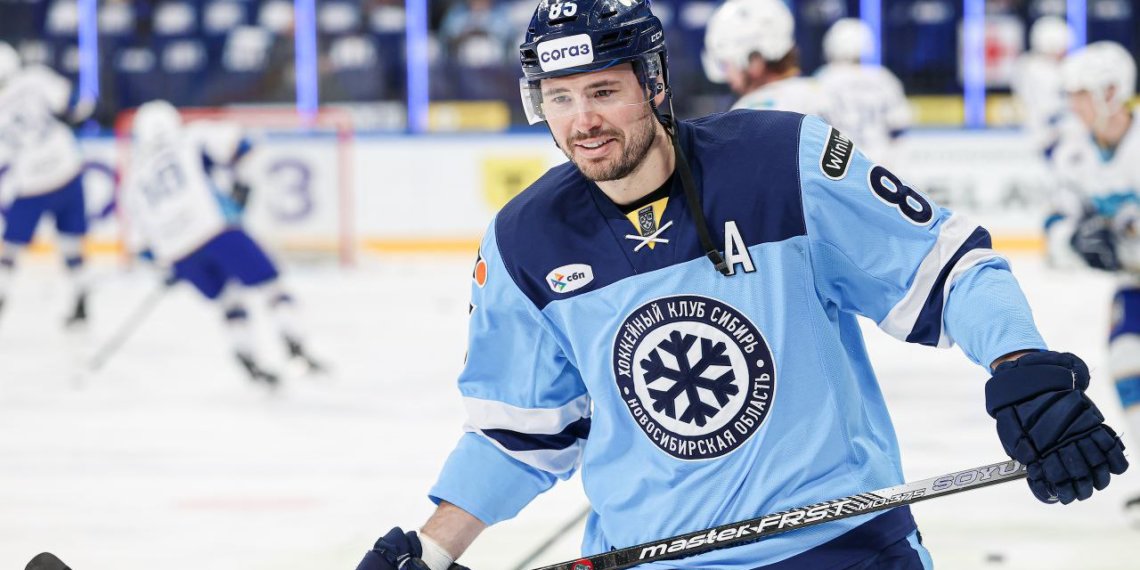 Тэйлор Бек возвращается в состав ХК «Сибирь»