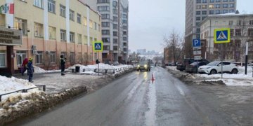 Водитель сбил несовершеннолетнюю девушку на пешеходном переходе в Новосибирске