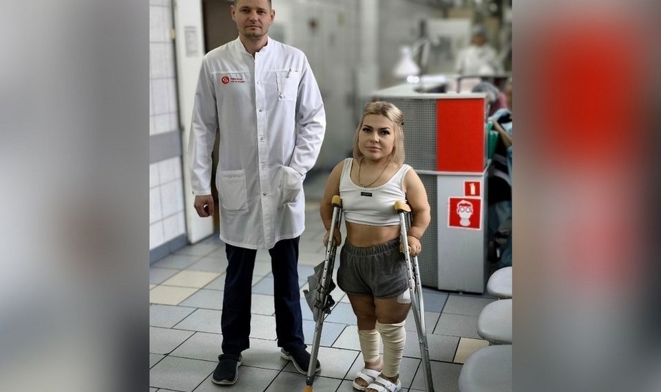 Новосибирские хирурги помогли пациентке с разной длиной ног с помощью эндопротеза