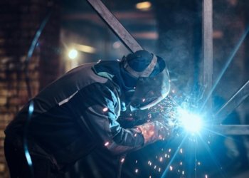 День сварщика начнут отмечать в России